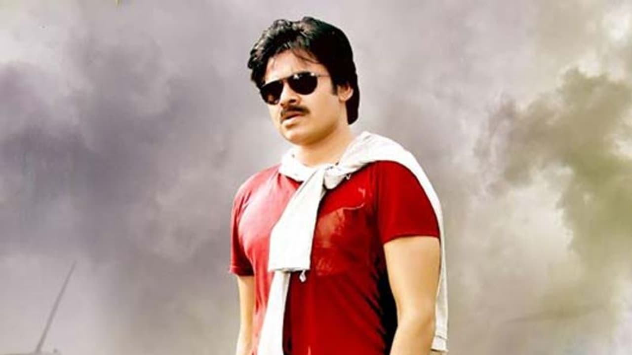 పవన్ తో చేయడంలేదు మలయాళీ యంగ్ బ్యూటీ క్లారిటీ! పవన్ తో చేయడంలేదు మలయాళీ యంగ్ బ్యూటీ క్లారిటీ!