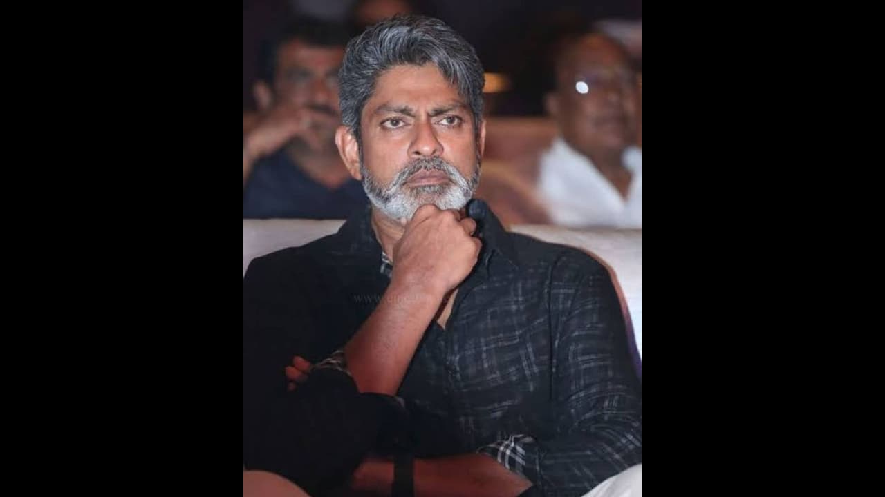 Jagapathi Babu:ఇండస్ట్రీ ప్రెండ్స్ పై జగపతి షాకింగ్ కామెంట్స్ Jagapathi Babu:ఇండస్ట్రీ ప్రెండ్స్ పై జగపతి షాకింగ్ కామెంట్స్