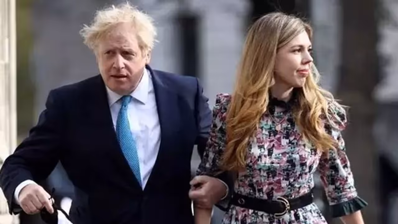 ब्रिटेन में सरकार की निंदा वाली स्टोरीज करने पर पत्रकारों को हो सकती 14 साल की जेल! ब्रिटेन में सरकार की निंदा वाली स्टोरीज करने पर पत्रकारों को हो सकती 14 साल की जेल!