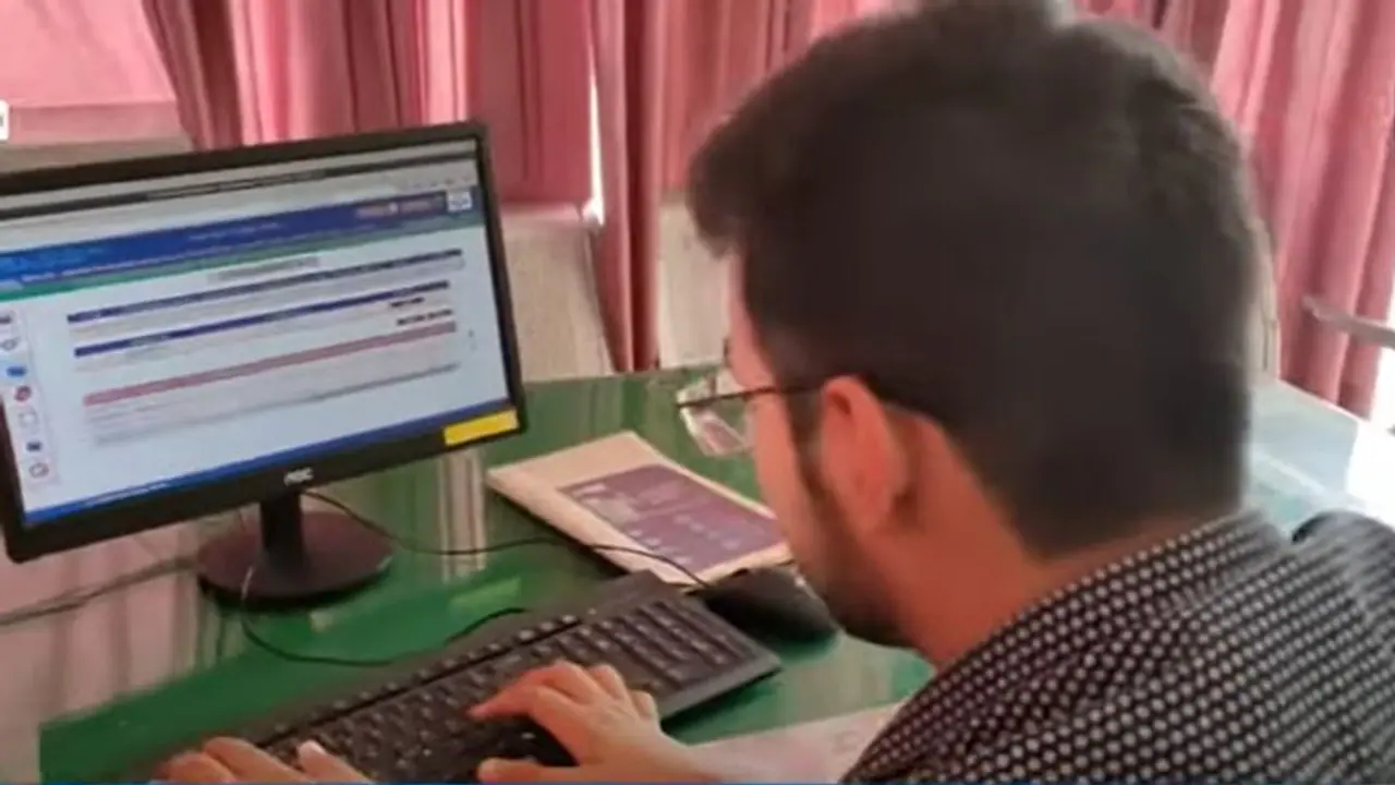 शराब पीकर झूठ बोला तो पकड़ लेगी आपकी कार, नशे में होंगे तो स्टार्ट ही नहीं होगी शराब पीकर झूठ बोला तो पकड़ लेगी आपकी कार, नशे में होंगे तो स्टार्ट ही नहीं होगी