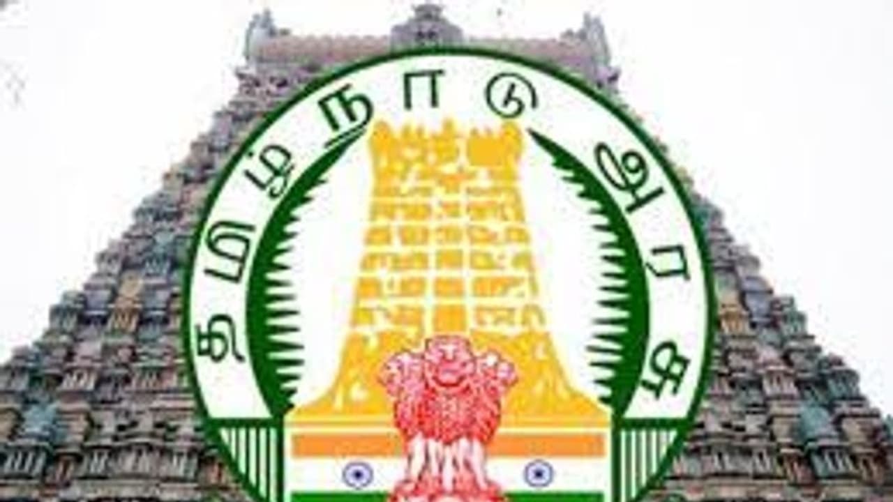 #BREAKING கோவில் பணியாளர்களுக்கு ரூ.4 ஆயிரம் உதவித்தொகை... தமிழக அரசின் அடுத்த அதிரடி...!