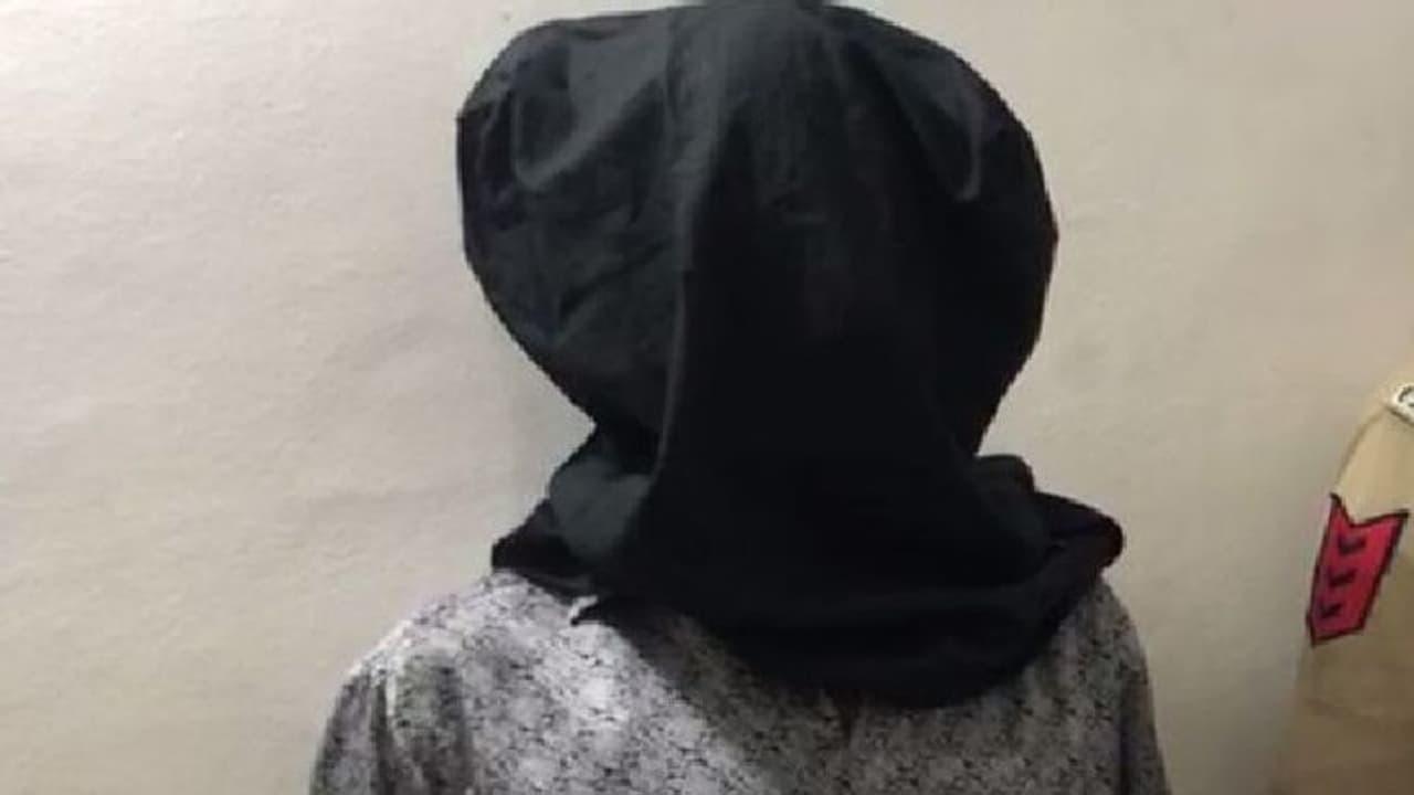 पत्नी के प्रेमी की हत्या करने पहुंचा पति, लेकिन काट डाली उसके पिता की गर्दन, बदल गई क्राइम की पूरी कहानी पत्नी के प्रेमी की हत्या करने पहुंचा पति, लेकिन काट डाली उसके पिता की गर्दन, बदल गई क्राइम की पूरी कहानी