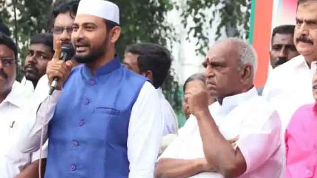 கொள்ளையடிப்பதற்காக கூடிய கூட்டு குடும்பம் தான் திமுக கூட்டணி வேலூர் இப்ராஹிம் பேச்சு கொள்ளையடிப்பதற்காக கூடிய கூட்டு குடும்பம் தான் திமுக கூட்டணி வேலூர் இப்ராஹிம் பேச்சு