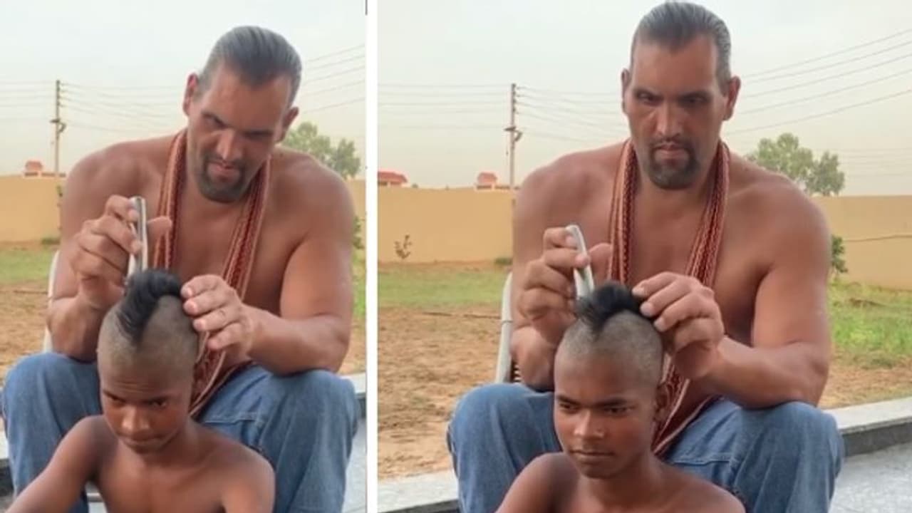 ये क्या करने लगे 'द ग्रेट खली', यूजर ने किए इतने अजीबोगरीब कमेंट्स कि पढ़कर नहीं रोक पाएंगे अपनी हंसी ये क्या करने लगे 'द ग्रेट खली', यूजर ने किए इतने अजीबोगरीब कमेंट्स कि पढ़कर नहीं रोक पाएंगे अपनी हंसी