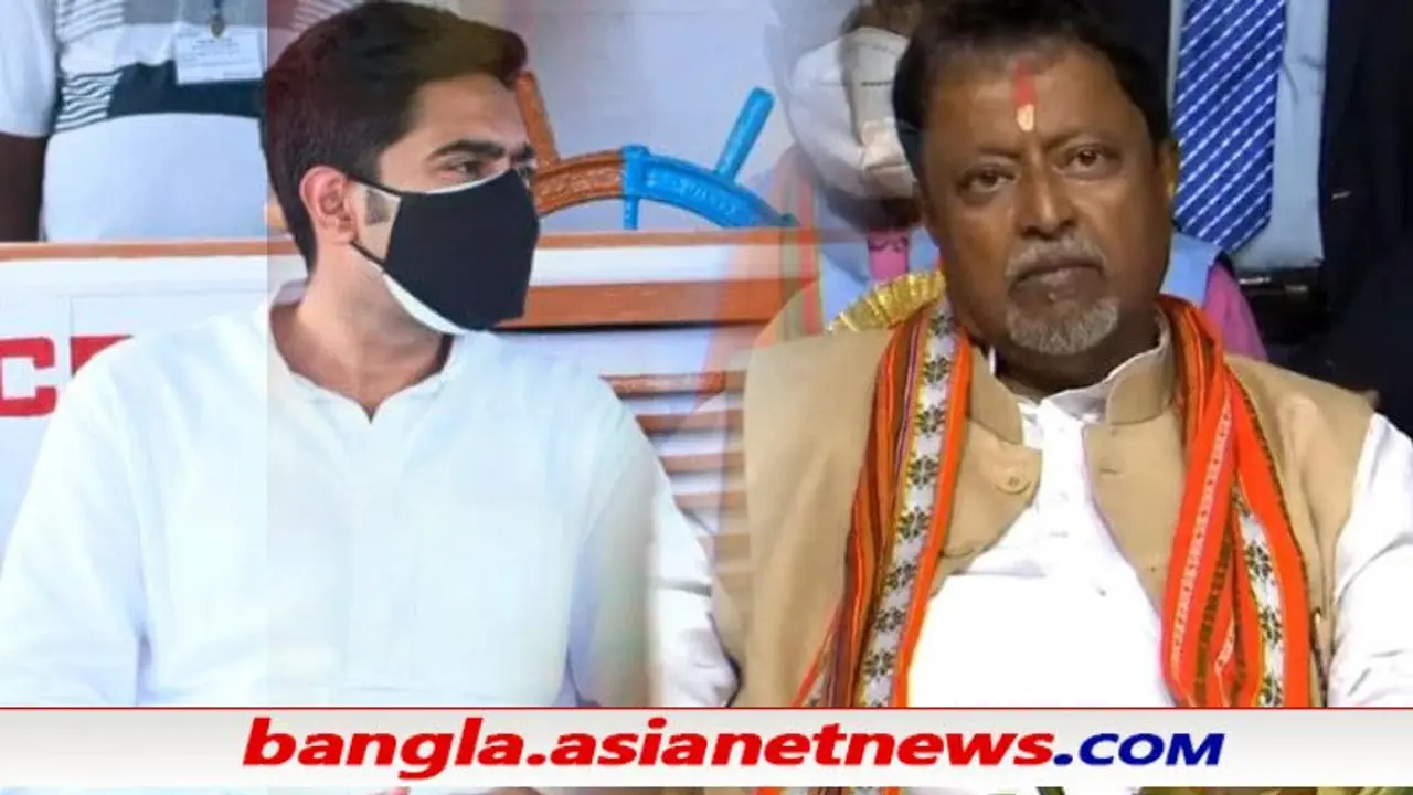 মুকুল রায়ের স্ত্রীকে দেখতে হাসপাতালে অভিষেক, এবার কি তবে 'ঘর ওয়াপসি'