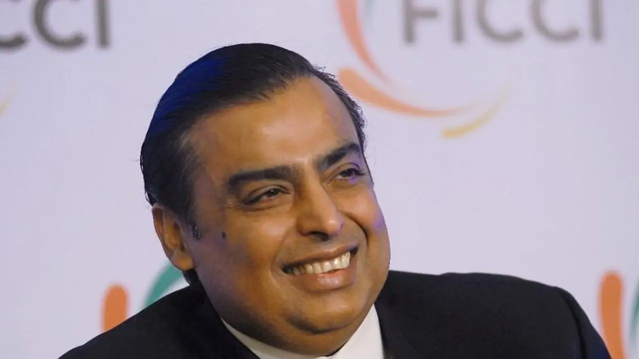 ಅಂಬಾನಿ ಆಸ್ತಿ, ಒಂದೇ ದಿನದಲ್ಲಿ 16,765 ಕೋಟಿ ಏರಿಕೆ: ವಾರೆನ್ ಬಫೆಟ್ ಹಿಂದಿಕ್ಕಲು ಸಜ್ಜು! ಅಂಬಾನಿ ಆಸ್ತಿ, ಒಂದೇ ದಿನದಲ್ಲಿ 16,765 ಕೋಟಿ ಏರಿಕೆ: ವಾರೆನ್ ಬಫೆಟ್ ಹಿಂದಿಕ್ಕಲು ಸಜ್ಜು!