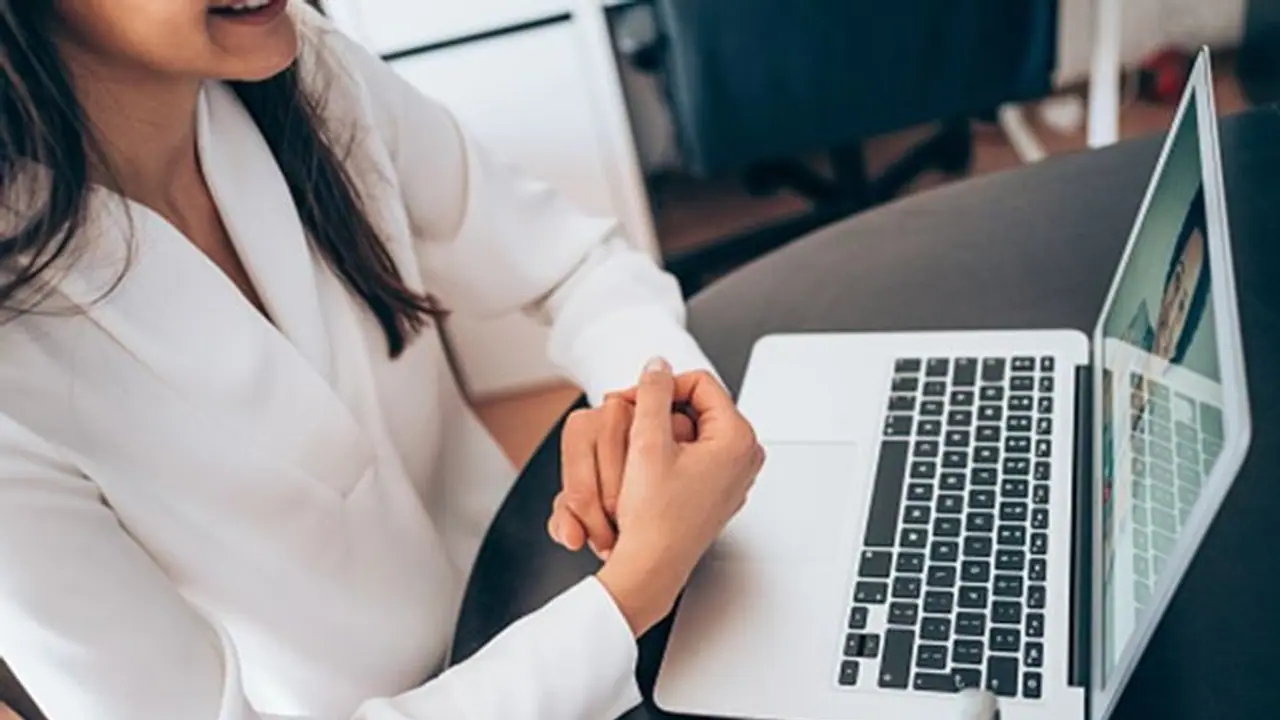 Looking for a job? Here are 9 ways to conquer video/zoom interviews