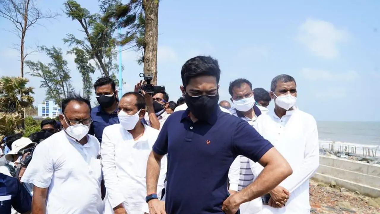 "মানুষের মুখের গ্রাস কেড়ে যাঁরা সম্পত্তি বাড়িয়েছে তাঁদের রেয়াত নয়", রাজীব শুভেন্দুকে নিশানা অভিষেকের