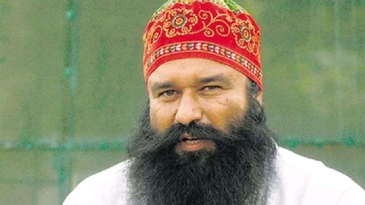 राम रहीम की बिगड़ी तबीयत, रातभर दर्द से छटपटाता रहा..अस्तपाल गया लेकिन कोरोना जांच कराने को नहीं तैयार राम रहीम की बिगड़ी तबीयत, रातभर दर्द से छटपटाता रहा..अस्तपाल गया लेकिन कोरोना जांच कराने को नहीं तैयार