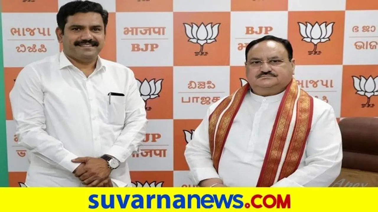 ವಿಜಯೇಂದ್ರ ದಿಲ್ಲಿಗೆ ಹೋಗಿದ್ಯಾಕೆ? ಹೈಕಮಾಂಡ್ ಹೇಳಿದ್ದೇನು? ಹೊಸ ಬಾಂಬ್ ಸಿಡಿಸಿದ ಯತ್ನಾಳ್ ವಿಜಯೇಂದ್ರ ದಿಲ್ಲಿಗೆ ಹೋಗಿದ್ಯಾಕೆ? ಹೈಕಮಾಂಡ್ ಹೇಳಿದ್ದೇನು? ಹೊಸ ಬಾಂಬ್ ಸಿಡಿಸಿದ ಯತ್ನಾಳ್