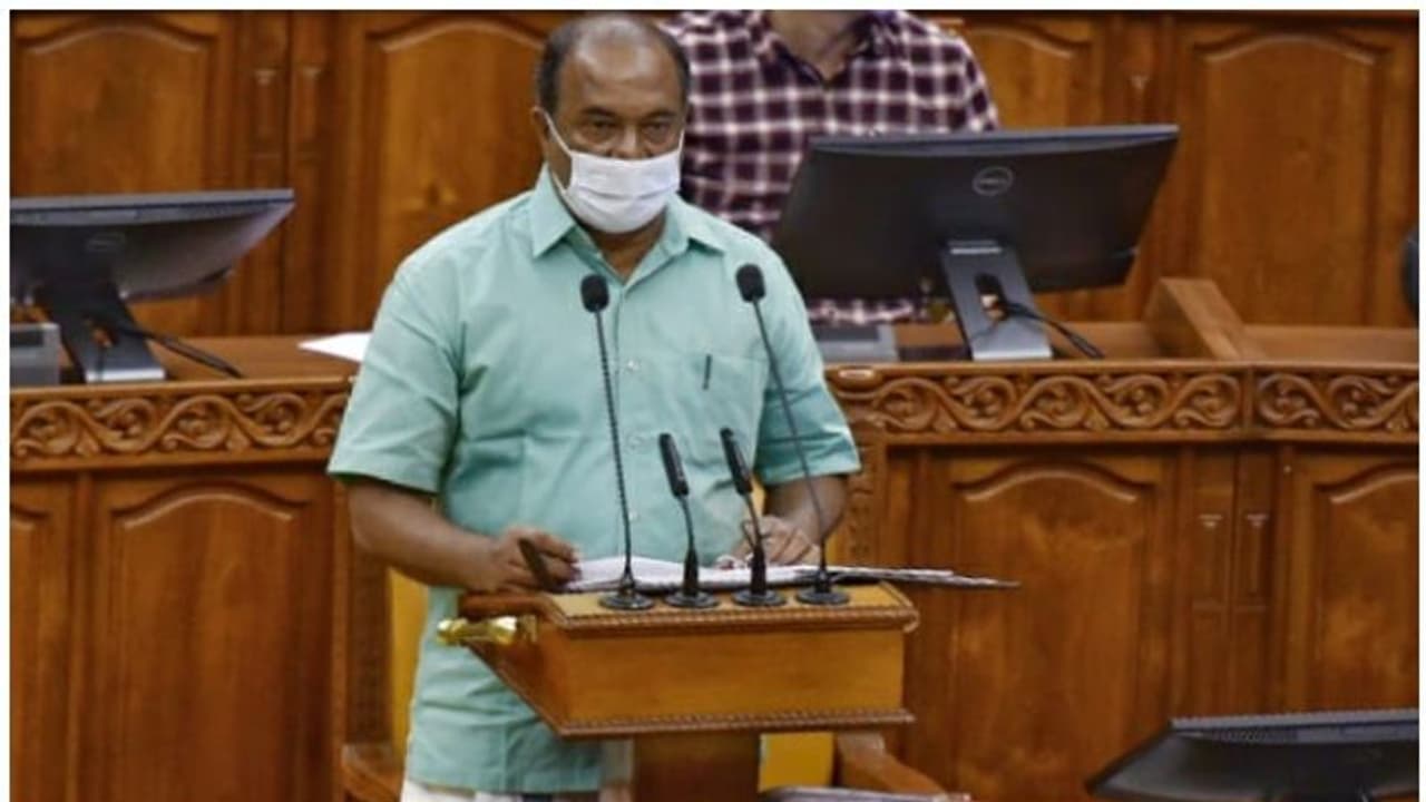 കൊവിഡിൽ കൈത്താങ്ങ് ; 5600 കോടി രൂപയുടെ പ്രത്യേക പാക്കേജ് പ്രഖ്യാപിച്ച് സംസ്ഥാന സർക്കാർ കൊവിഡിൽ കൈത്താങ്ങ് ; 5600 കോടി രൂപയുടെ പ്രത്യേക പാക്കേജ് പ്രഖ്യാപിച്ച് സംസ്ഥാന സർക്കാർ