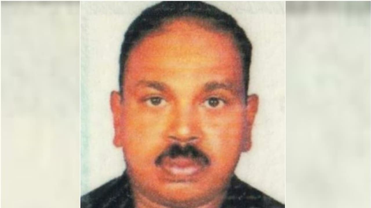 പ്രവാസി മലയാളി കൊവിഡ് ബാധിച്ച് മരിച്ചു പ്രവാസി മലയാളി കൊവിഡ് ബാധിച്ച് മരിച്ചു