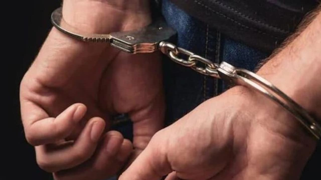 ക്രൈം സീരീസ് പ്രചോദനം: കൈയുറയിട്ട് 70 കാരിയെ കൊലപ്പെടുത്തി 1.6 ലക്ഷം കവർന്നത് കൗമാരക്കാര്‍