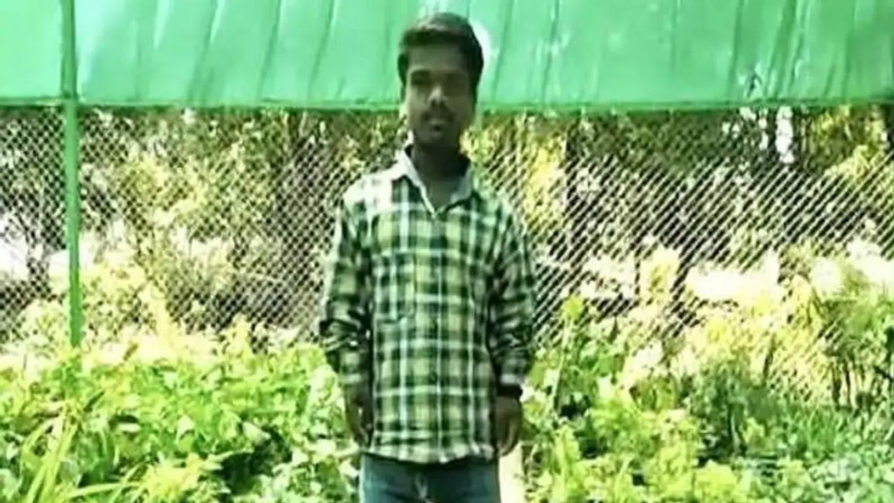 तीन फीट का है ये शख्स, शादी के लिए सीएम दरबार में लगाई गुहार तीन फीट का है ये शख्स, शादी के लिए सीएम दरबार में लगाई गुहार