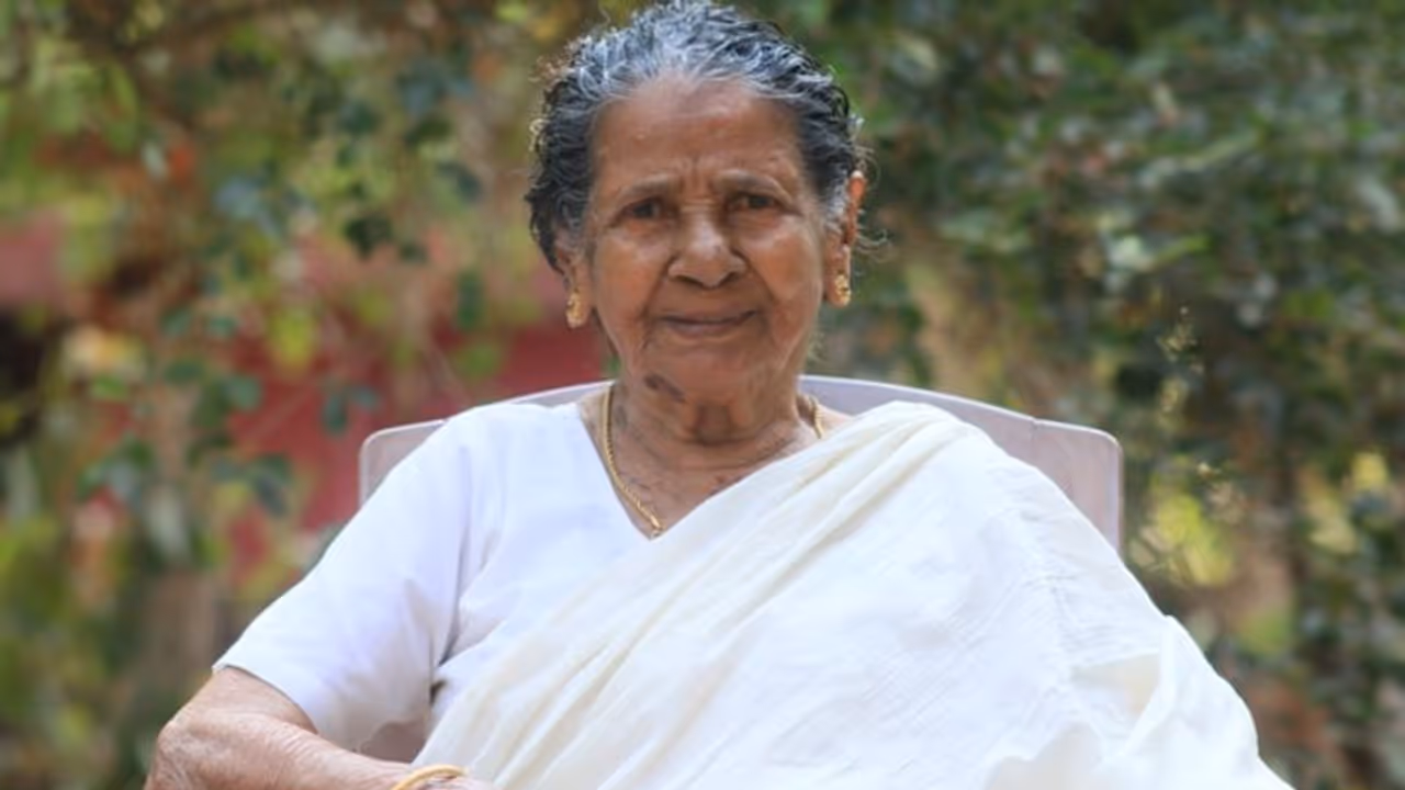 മന്ത്രി എം വി ഗോവിന്ദൻ മാസ്റ്ററുടെ അമ്മ എം വി മാധവിയമ്മ അന്തരിച്ചു