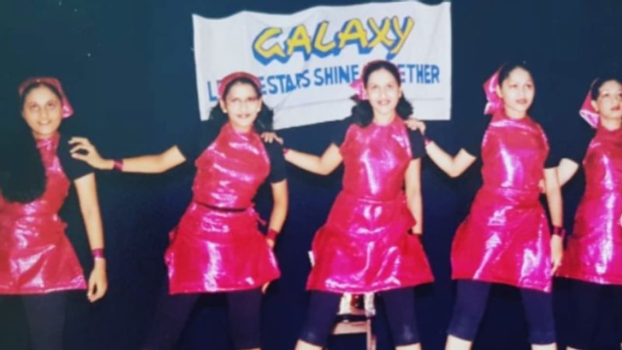 'എന്റെ ഓര്മകള് തിരികെ കൊണ്ടുവരുന്നു', കോളേജ് കാലത്ത് നൃത്തം ചെയ്യുന്നതിന്റെ ഫോട്ടോകളുമായി രഞ്ജിനി ഹരിദാസ് 'എന്റെ ഓര്മകള് തിരികെ കൊണ്ടുവരുന്നു', കോളേജ് കാലത്ത് നൃത്തം ചെയ്യുന്നതിന്റെ ഫോട്ടോകളുമായി രഞ്ജിനി ഹരിദാസ്