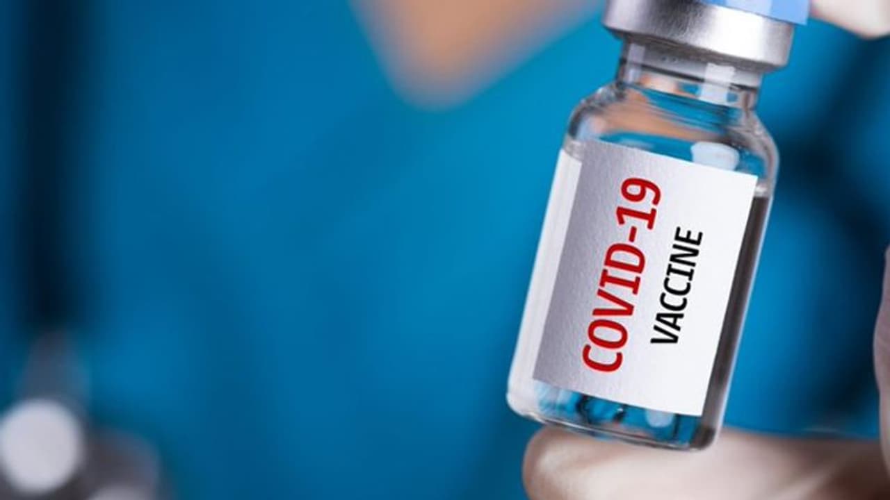 বাজারে আসছে করোনার নতুন টিকা, দুটি ডোজের দাম হতে পারে ৫০০ টাকা বাজারে আসছে করোনার নতুন টিকা, দুটি ডোজের দাম হতে পারে ৫০০ টাকা