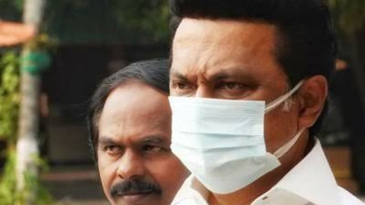 மத அடிப்படையிலான தீவிரவாதத்தை ஒடுக்குங்க.. இந்து இளைஞர் கொலைக்காக கொதித்த அமைச்சர் மனோ தங்கராஜ். மத அடிப்படையிலான தீவிரவாதத்தை ஒடுக்குங்க.. இந்து இளைஞர் கொலைக்காக கொதித்த அமைச்சர் மனோ தங்கராஜ்.