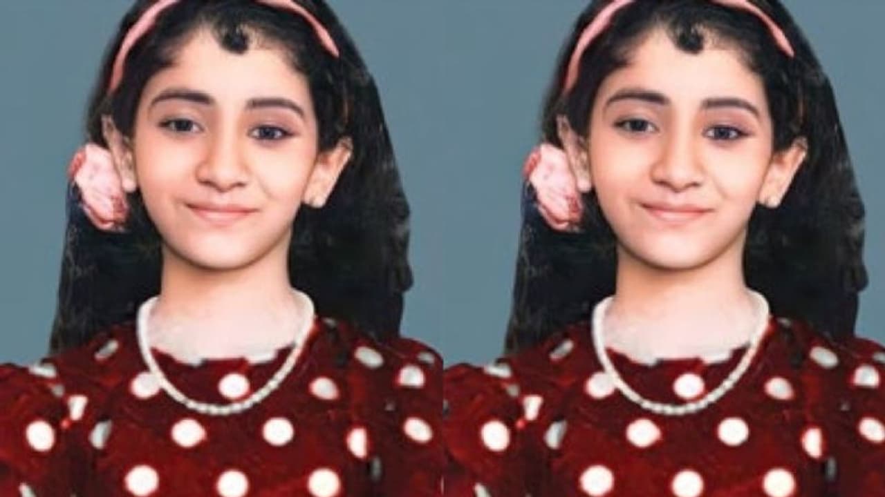 ഈ സുന്ദരി ആരാണെന്ന് മനസ്സിലായോ? കുട്ടിക്കാല ചിത്രം പങ്കുവച്ച് പ്രിയ ​ഗായിക