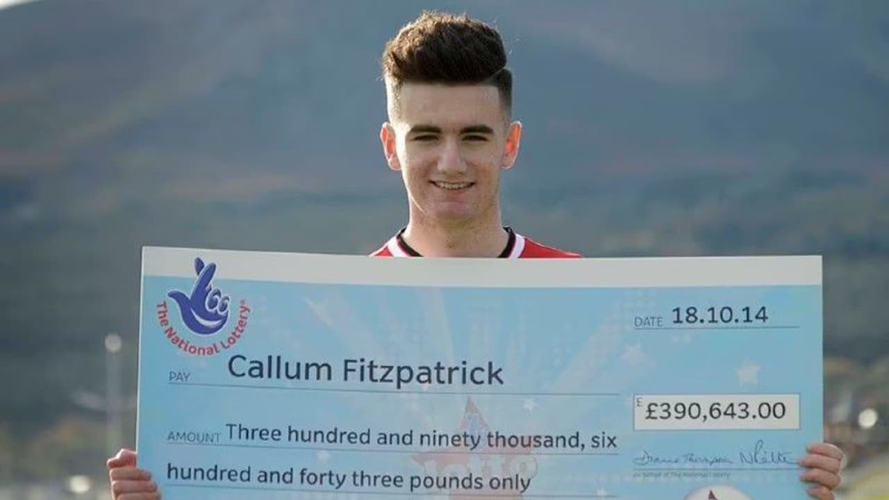 പതിനാറാം വയസ്സില് നാലുകോടി ലോട്ടറിയടിച്ച 'ഭാഗ്യവാന്' ഏഴാം വര്ഷം അകാലമരണം! പതിനാറാം വയസ്സില് നാലുകോടി ലോട്ടറിയടിച്ച 'ഭാഗ്യവാന്' ഏഴാം വര്ഷം അകാലമരണം!