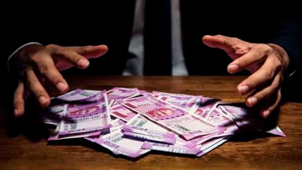 ಬ್ಯಾಂಕ್ ಮುಚ್ಚಿದರೆ 90 ದಿನದಲ್ಲಿ 5 ಲಕ್ಷ ರೂ. ಠೇವಣಿ ಹಣ ವಾಪಸ್! ಬ್ಯಾಂಕ್ ಮುಚ್ಚಿದರೆ 90 ದಿನದಲ್ಲಿ 5 ಲಕ್ಷ ರೂ. ಠೇವಣಿ ಹಣ ವಾಪಸ್!