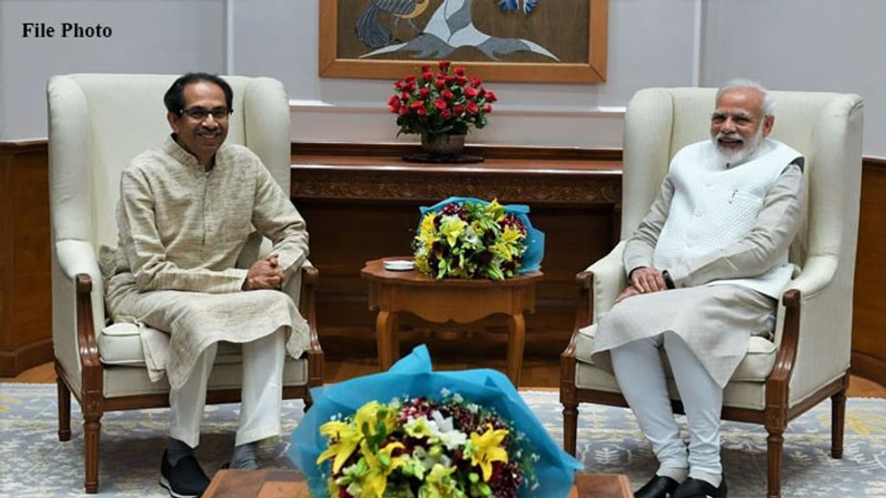 రాజకీయంగానే విడిపోయాం.. మోడీతో అనుబంధం అలాగే వుంది: ఉద్ధవ్ థాక్రే ఆసక్తికర వ్యాఖ్యలు రాజకీయంగానే విడిపోయాం.. మోడీతో అనుబంధం అలాగే వుంది: ఉద్ధవ్ థాక్రే ఆసక్తికర వ్యాఖ్యలు