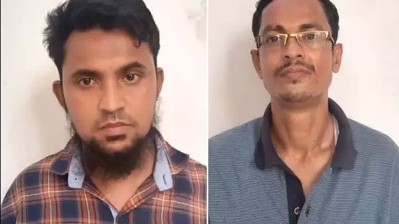 बांग्लादेश के रास्ते भारत में घुसे 2 रोहिंग्या गिरफ्तार, एक एक करके रिश्तेदारों को भारत ला रहा था मास्टरमाइंड बांग्लादेश के रास्ते भारत में घुसे 2 रोहिंग्या गिरफ्तार, एक एक करके रिश्तेदारों को भारत ला रहा था मास्टरमाइंड