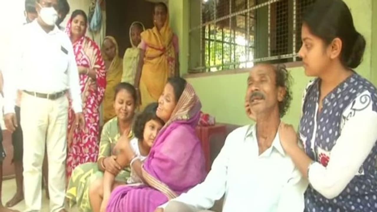 पश्चिम बंगाल में बिजली गिरने से मां बाप की मौत, घर में बची सिर्फ 8 साल की बच्ची, 2 दिन में गई 31 लोगों की जान