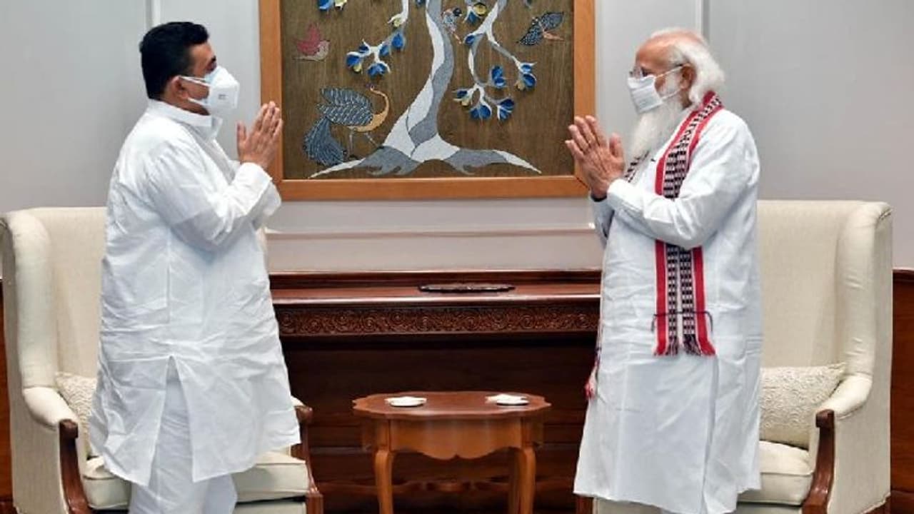৪৫ মিনিট ধরে রুদ্ধদ্বার বৈঠক, প্রধানমন্ত্রী নরেন্দ্র মোদীকে কী বললেন শুভেন্দু অধিকারী