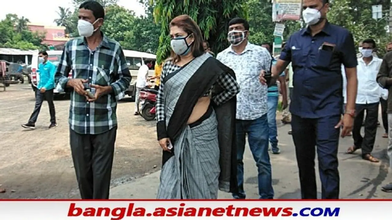 উন্নয়নের লক্ষ্যে রামপুরহাটে শতাব্দী রায়, কোভিডের তৃতীয় তরঙ্গ মোকাবিলায় তৎপর সাংসদ