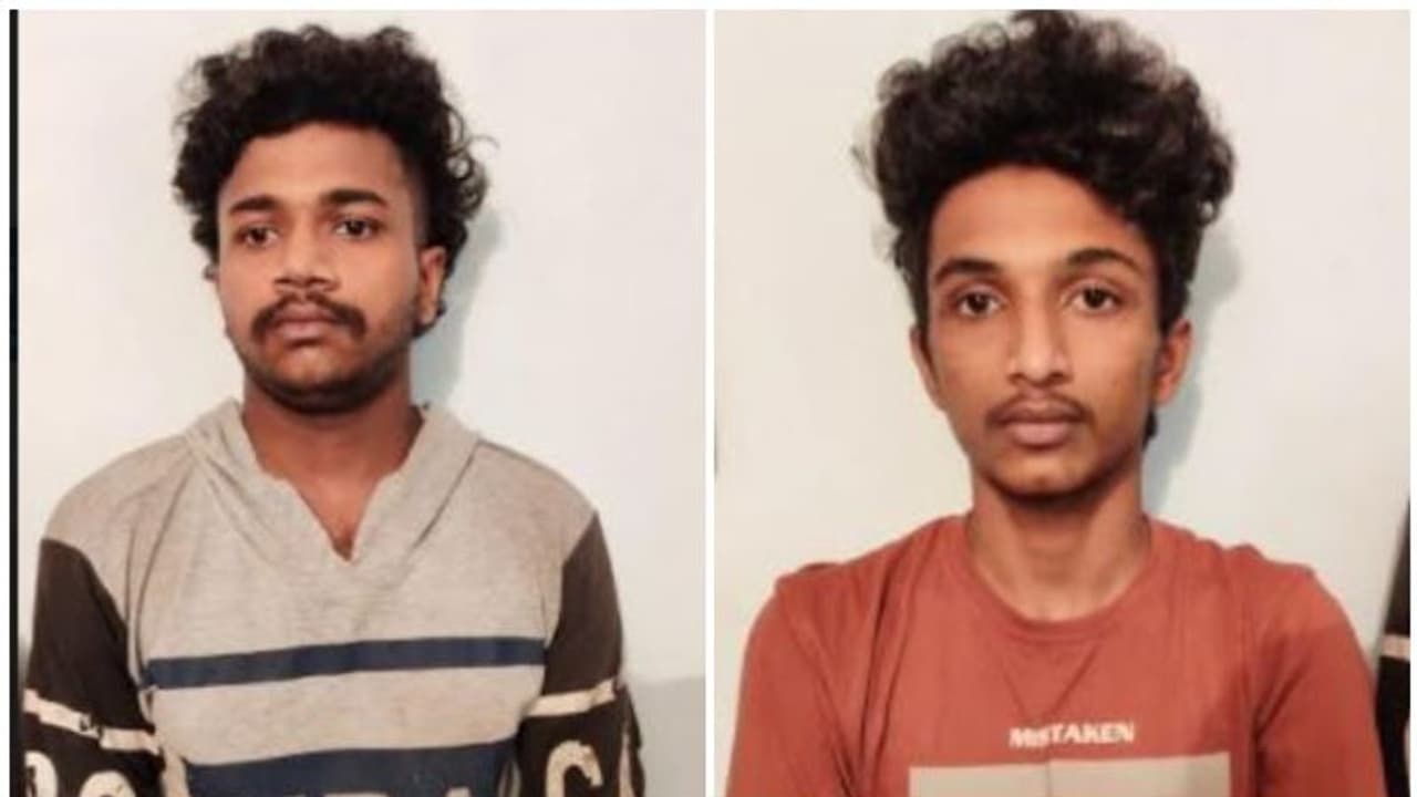 ബൈക്കുകള്, മൊബൈല് ഫോണ് മോഷണം; കുട്ടിക്കള്ളന്മാര് ഉള്പ്പെടെ നാലുപേര് പിടിയില് ബൈക്കുകള്, മൊബൈല് ഫോണ് മോഷണം; കുട്ടിക്കള്ളന്മാര് ഉള്പ്പെടെ നാലുപേര് പിടിയില്