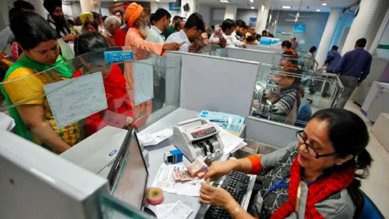 Changes in Banks Charges: ಫೆಬ್ರವರಿಯಲ್ಲಿ ಬ್ಯಾಂಕುಗಳ ಶುಲ್ಕ, ನೀತಿಗಳಲ್ಲಾದ ಈ ಬದಲಾವಣೆ ಬಗ್ಗೆ ನಿಮಗೆ ತಿಳಿದಿದೆಯಾ?