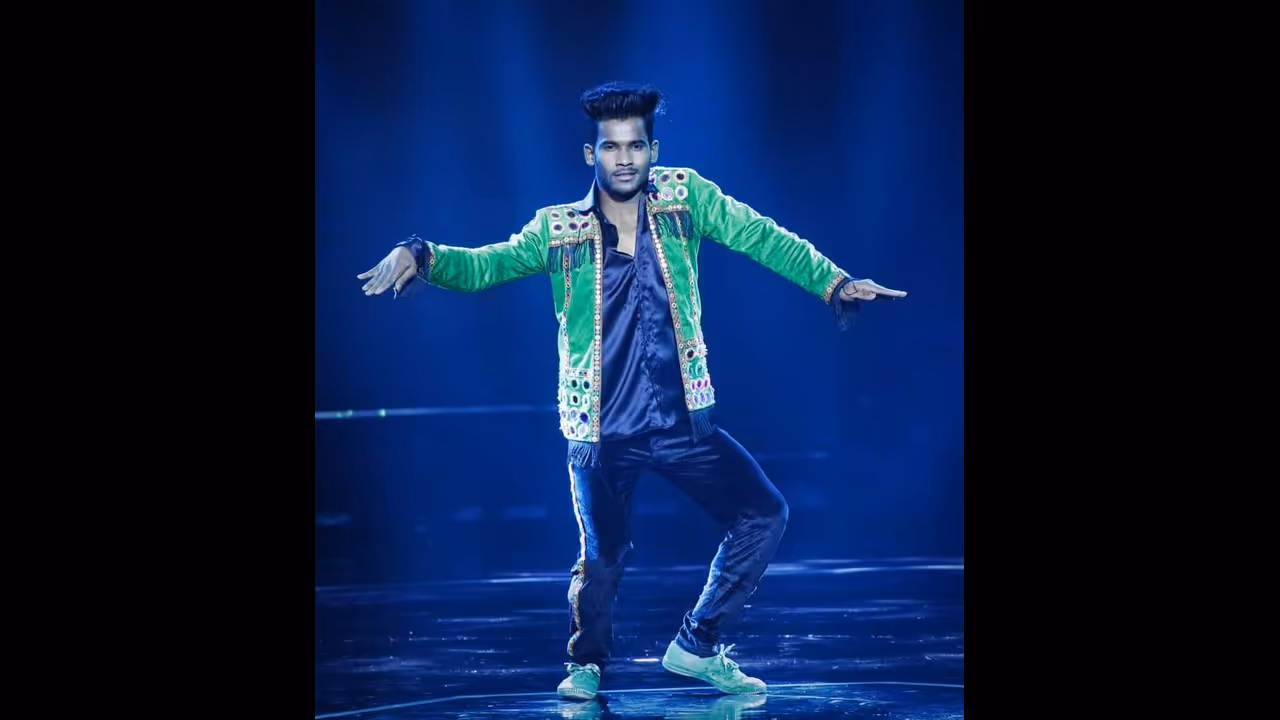 ভোরের আলো দেখছে রামকানালি, সৌজন্যে বাবান বাউরি ভোরের আলো দেখছে রামকানালি, সৌজন্যে বাবান বাউরি