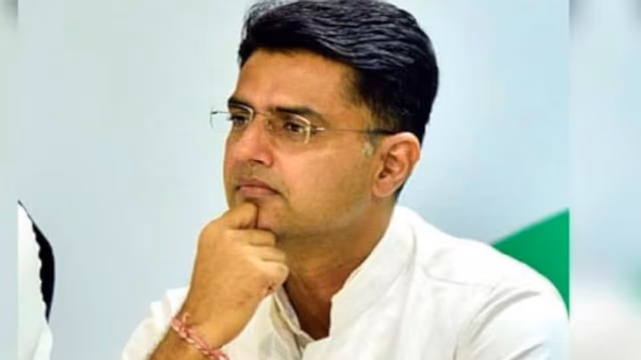 राजस्थान में सियासी घमासान: पायलट से मिलने घर पहुंचे 8 MLA,बोले हम सचिन के साथ..आलाकमान करें फैसला