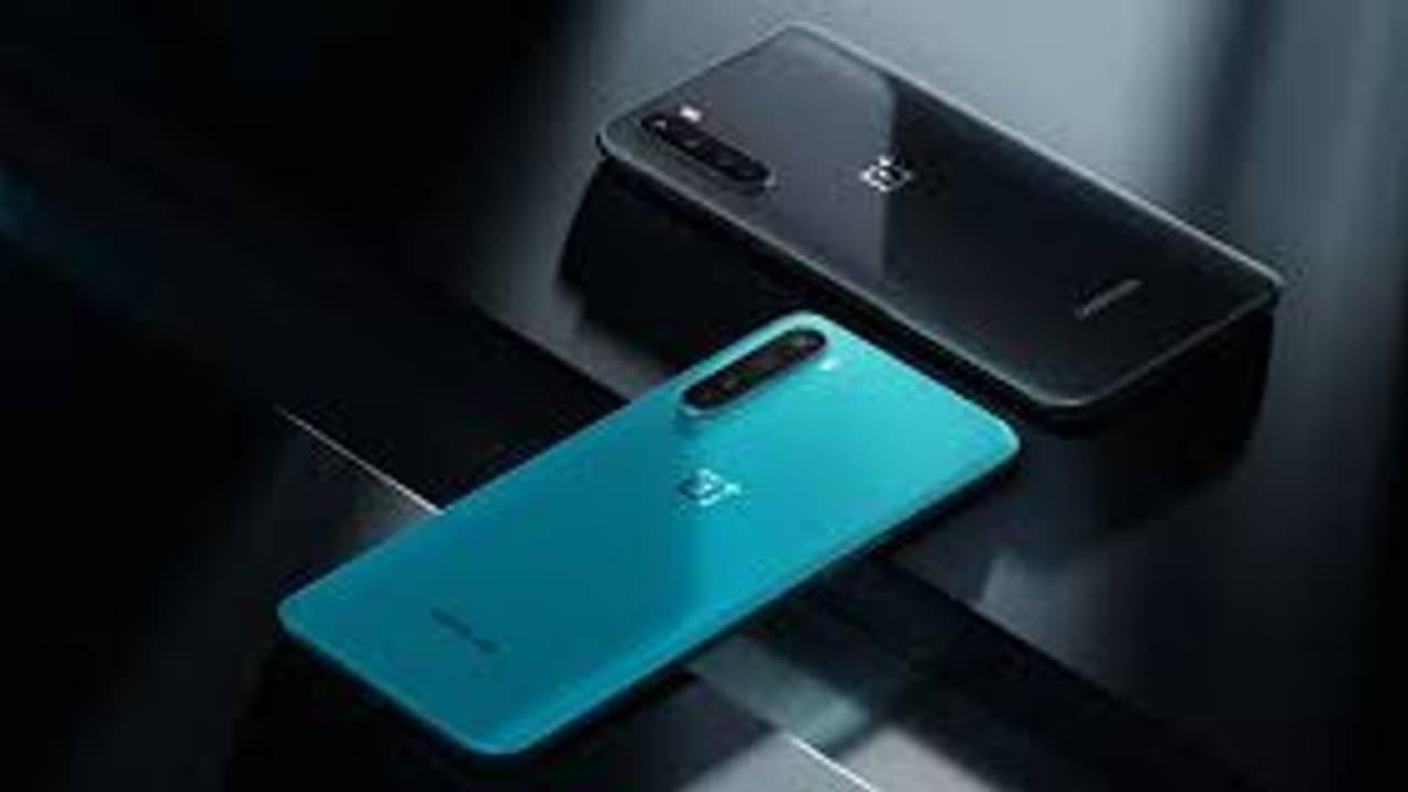 এক রাশ চমক নিয়ে আসছে ওয়ান প্লাস প্রো ৫জি, দেখে কী কী ফিচার্স রয়েছে এই মডেলে এক রাশ চমক নিয়ে আসছে ওয়ান প্লাস প্রো ৫জি, দেখে কী কী ফিচার্স রয়েছে এই মডেলে