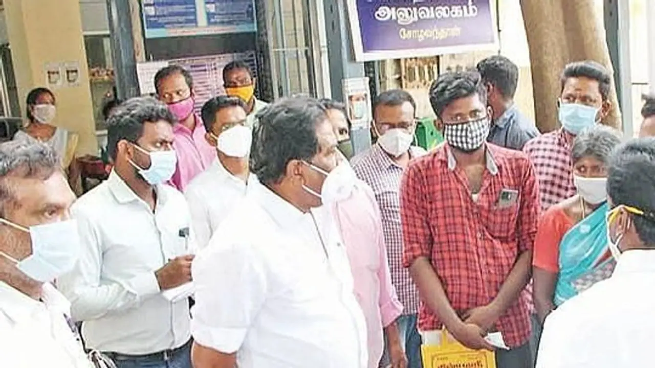 தமிழ்நாட்டில் 5 லட்சம் கோடி கடன் உள்ளது.. முறையா வரிசெலுத்துங்க.. பகிரங்கமாக எச்சரித்த அமைச்சர்.