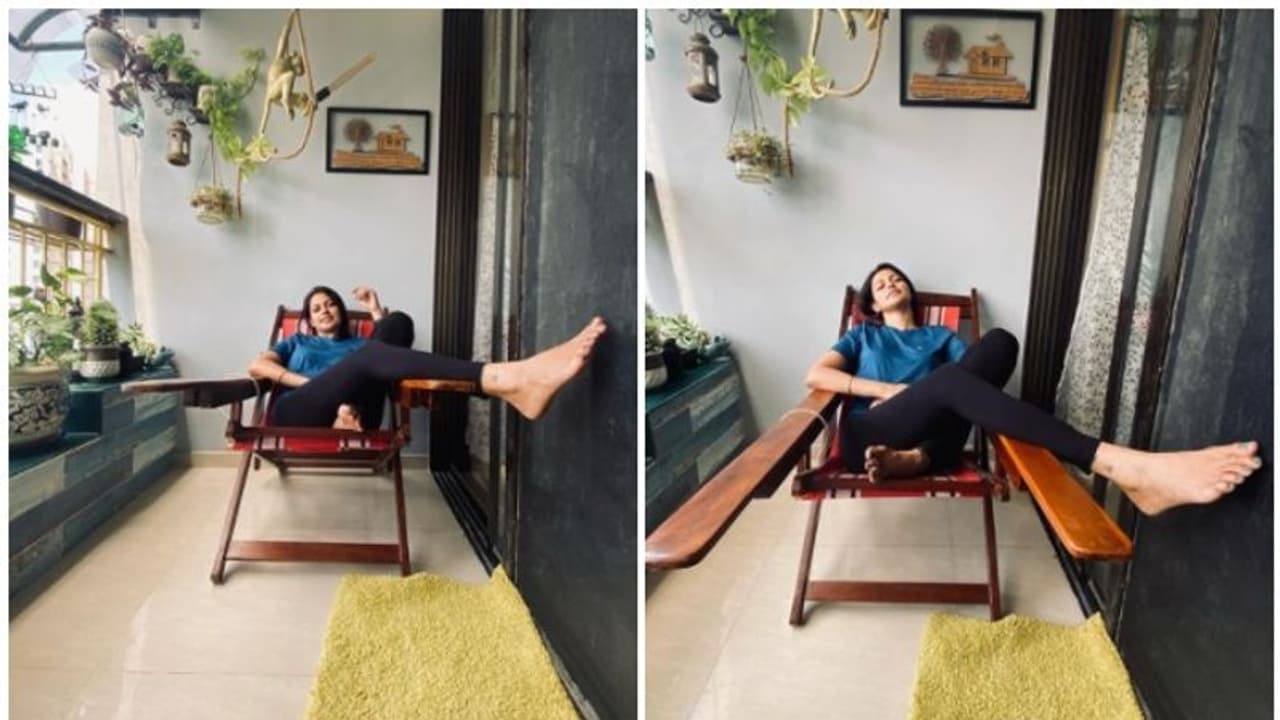 'ചാരുകസേര ഫിലോസഫി', ഫോട്ടോ പങ്കുവെച്ച് അനുശ്രീ 'ചാരുകസേര ഫിലോസഫി', ഫോട്ടോ പങ്കുവെച്ച് അനുശ്രീ