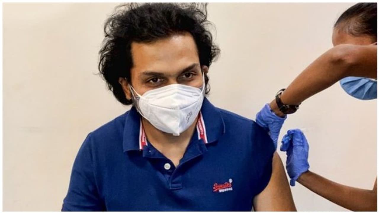 முதல் டோஸ் தடுப்பூசி போட்டு கொண்ட நடிகர் கார்த்தி..! முதல் டோஸ் தடுப்பூசி போட்டு கொண்ட நடிகர் கார்த்தி..!