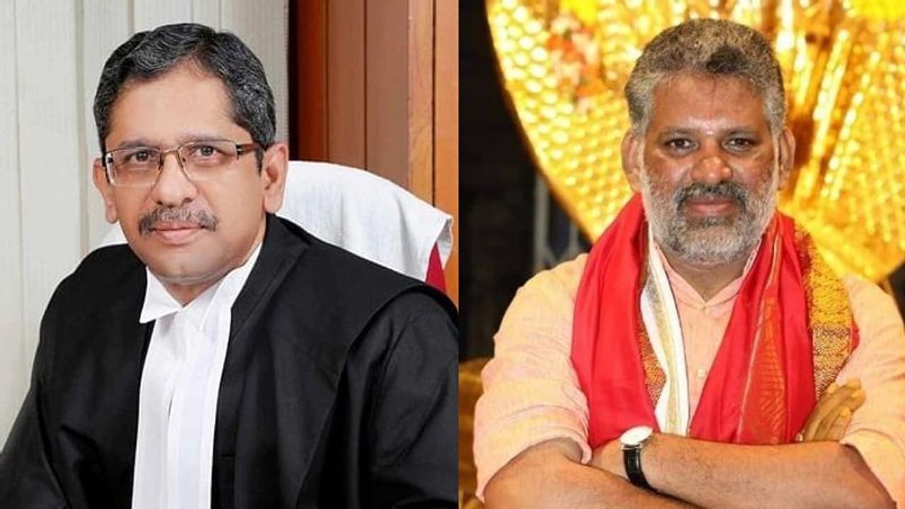 ఏం.. భాస్కర్ బాగున్నావా... బాగా పనిచేస్తున్నావ్: చెవిరెడ్డికి జస్టిస్ రమణ ఆత్మీయ పలకరింపు ఏం.. భాస్కర్ బాగున్నావా... బాగా పనిచేస్తున్నావ్: చెవిరెడ్డికి జస్టిస్ రమణ ఆత్మీయ పలకరింపు