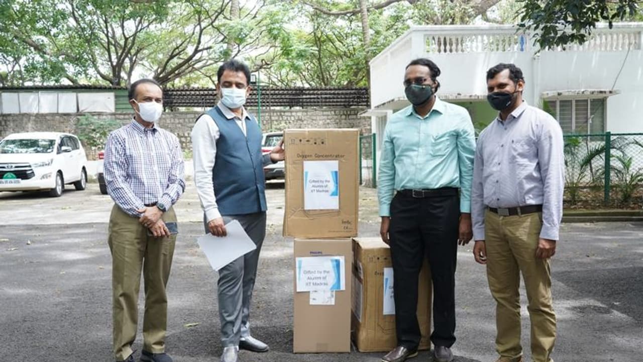 ಚೆನ್ನೈ ಐಐಟಿ ಹಳೆ ವಿದ್ಯಾರ್ಥಿಗಳಿಂದ ಕರ್ನಾಟಕಕ್ಕೆ ಆಕ್ಸಿಜನ್ ಚೆನ್ನೈ ಐಐಟಿ ಹಳೆ ವಿದ್ಯಾರ್ಥಿಗಳಿಂದ ಕರ್ನಾಟಕಕ್ಕೆ ಆಕ್ಸಿಜನ್