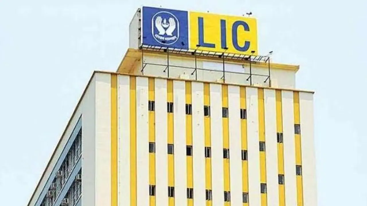 LIC issues important notice to its policyholders and customers