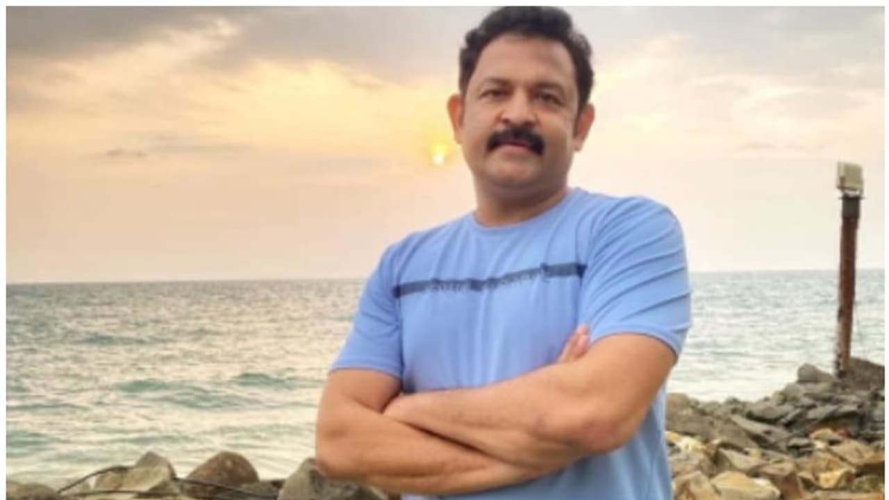 'ഇഷ്ടമുള്ളവരുടെ കൂടെ ജീവിക്കാൻ കഴിഞ്ഞു', ദൈവത്തിന് നന്ദിയെന്ന് കൃഷ്ണകുമാര് 'ഇഷ്ടമുള്ളവരുടെ കൂടെ ജീവിക്കാൻ കഴിഞ്ഞു', ദൈവത്തിന് നന്ദിയെന്ന് കൃഷ്ണകുമാര്