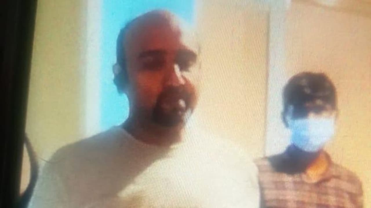 ചൈനയിലെ ഹവാല റാക്കറ്റുമായി നിർണായക ബന്ധം; 290 കോടിയുടെ കള്ളപ്പണ കേസിൽ മലയാളി പിടിയിൽ ചൈനയിലെ ഹവാല റാക്കറ്റുമായി നിർണായക ബന്ധം; 290 കോടിയുടെ കള്ളപ്പണ കേസിൽ മലയാളി പിടിയിൽ