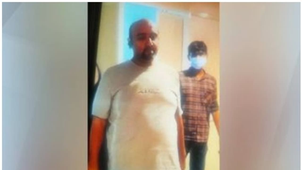 വീണ്ടും ഓൺലൈന് തട്ടിപ്പ്; വ്യാജ ആപ്പുകൾ നിർമിച്ച് നിക്ഷേപം സ്വീകരിച്ചു, മലയാളിയും സംഘവും പിടിയില് വീണ്ടും ഓൺലൈന് തട്ടിപ്പ്; വ്യാജ ആപ്പുകൾ നിർമിച്ച് നിക്ഷേപം സ്വീകരിച്ചു, മലയാളിയും സംഘവും പിടിയില്