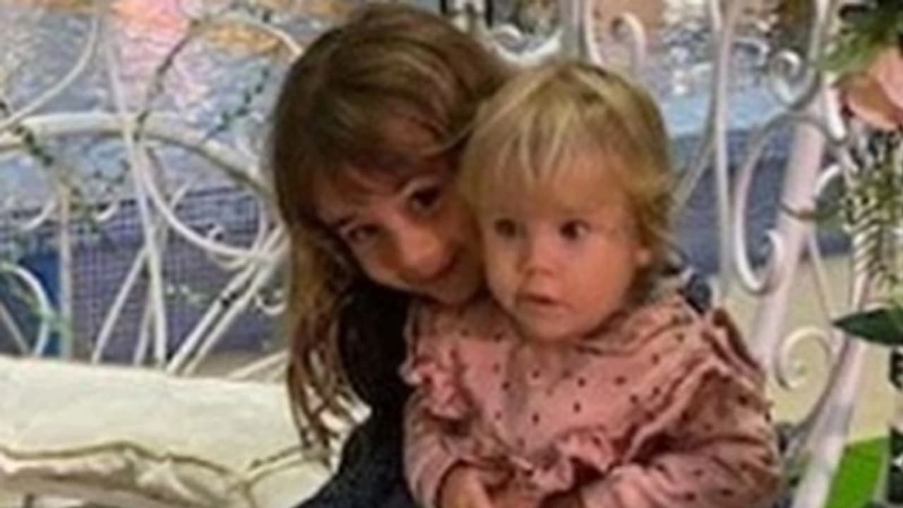 భార్యతో విడాకులు.. కోపం తీరలేదని కన్నబిడ్డలను.. భార్యతో విడాకులు.. కోపం తీరలేదని కన్నబిడ్డలను..