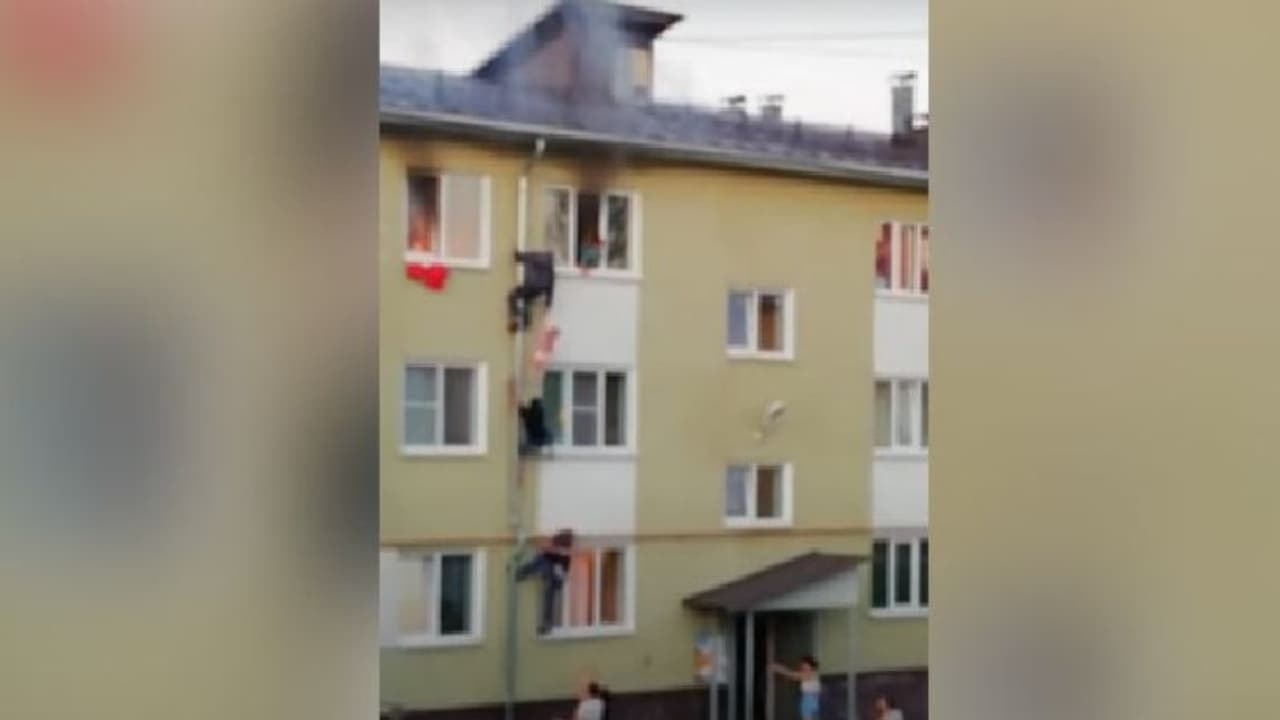 ജീവന്‍ കയ്യില്‍ പിടിച്ച് സാഹസിക രക്ഷാപ്രവര്‍ത്തനം; കയ്യടി നേടി വീഡിയോ...