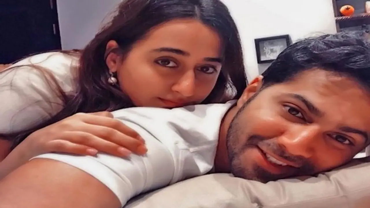 तो क्या सच में शादी के 5 महीने में ही पापा बन गए वरुण धवन, फैंस से पूछा क्या रखूं नाम मदद करो तो क्या सच में शादी के 5 महीने में ही पापा बन गए वरुण धवन, फैंस से पूछा क्या रखूं नाम मदद करो