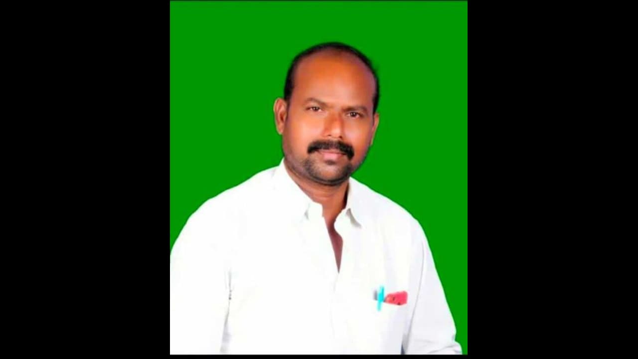 శుభకార్యంలోనే... అధికార పార్టీ ఎంపిటిసి భర్త దారుణ హత్య శుభకార్యంలోనే... అధికార పార్టీ ఎంపిటిసి భర్త దారుణ హత్య