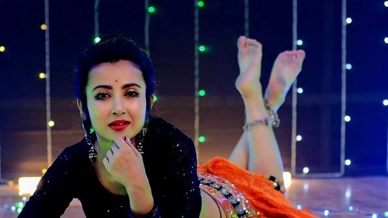 চিনতে পারছেন টলিপাড়ার 'সেক্সবম্ব' কে, চোখের চাহনিতে প্রেমে পড়তে বাধ্য হবেন আপনিও