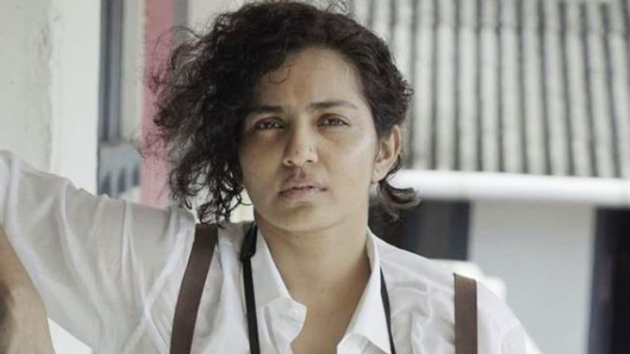 'വീഴുന്നത് ഞാനല്ല, നിങ്ങളാണ്'; തനിക്കെതിരെ തുടരുന്ന സൈബര് ആക്രമണങ്ങളില് പാര്വ്വതി 'വീഴുന്നത് ഞാനല്ല, നിങ്ങളാണ്'; തനിക്കെതിരെ തുടരുന്ന സൈബര് ആക്രമണങ്ങളില് പാര്വ്വതി